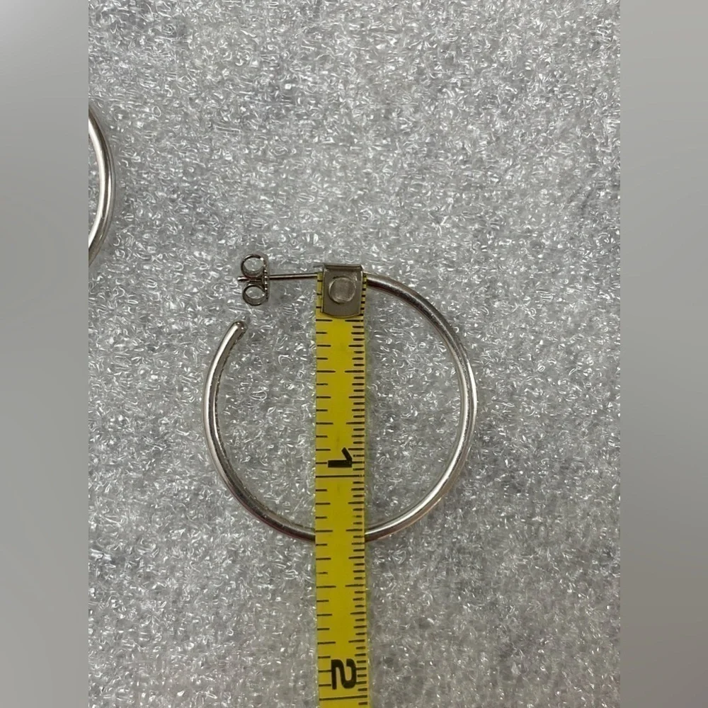 18k White Gold Natural Diamond Hoop Earrings - Picture 7 of 8